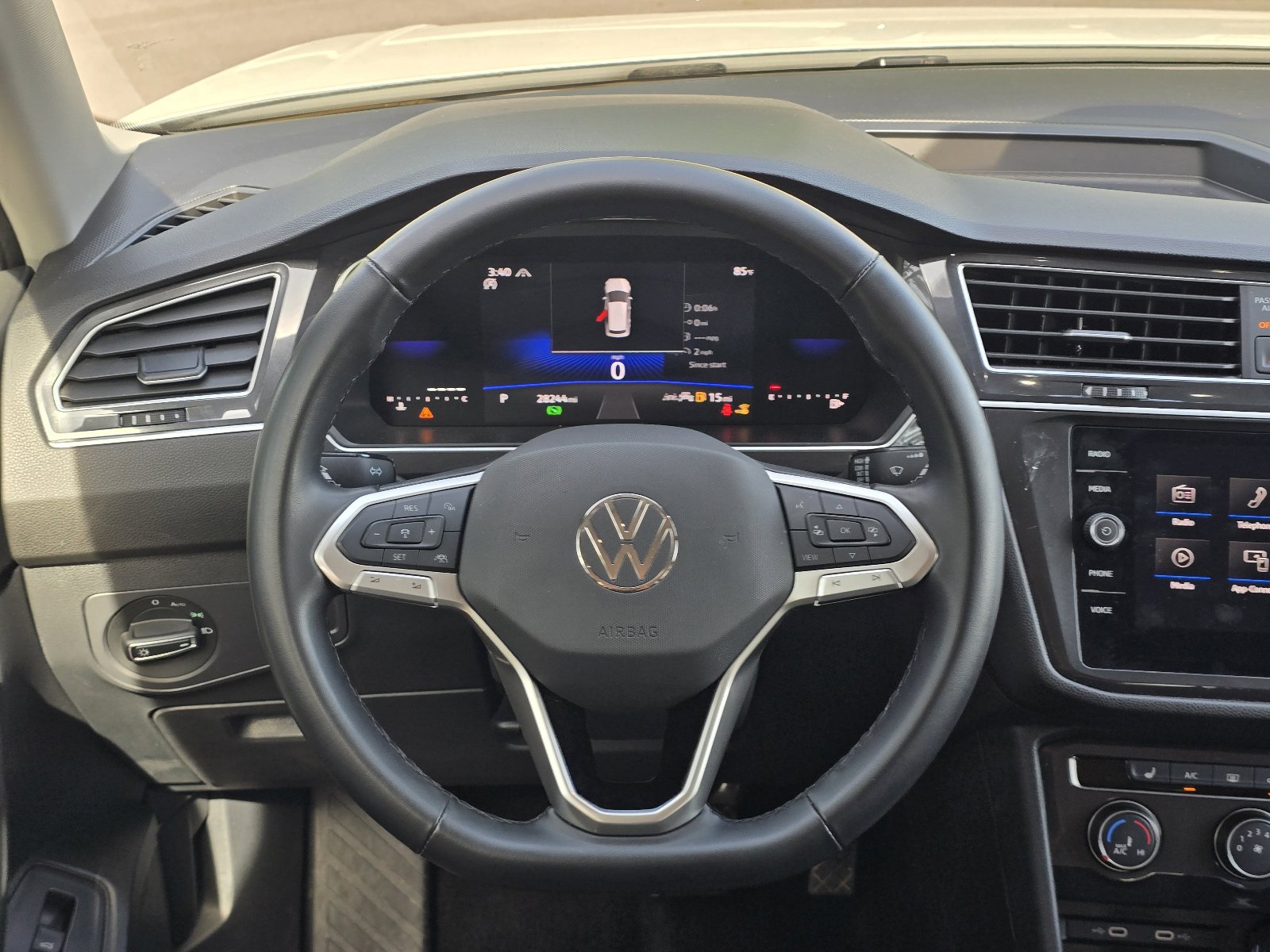 Used 2024 Volkswagen Tiguan Wolfsburg Edition AWD/4WD image 14
