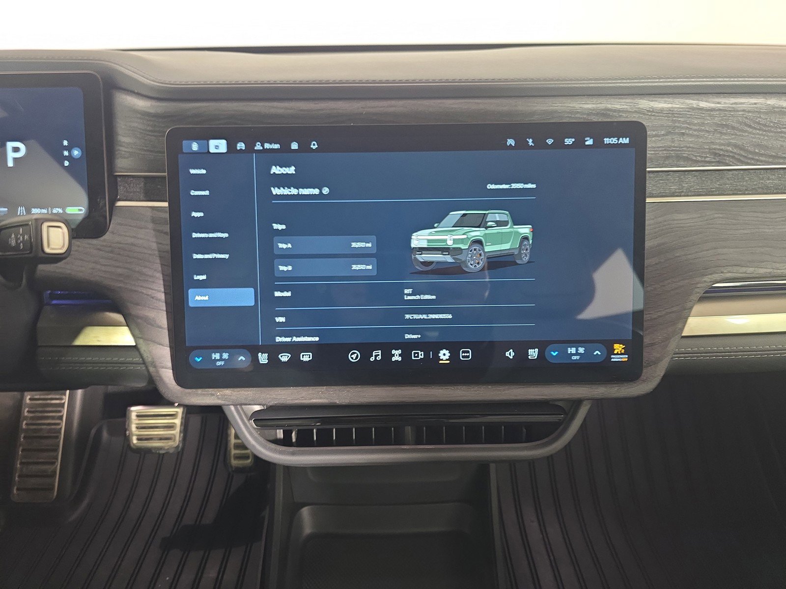 Used 2022 Rivian R1T Launch Edition image 27