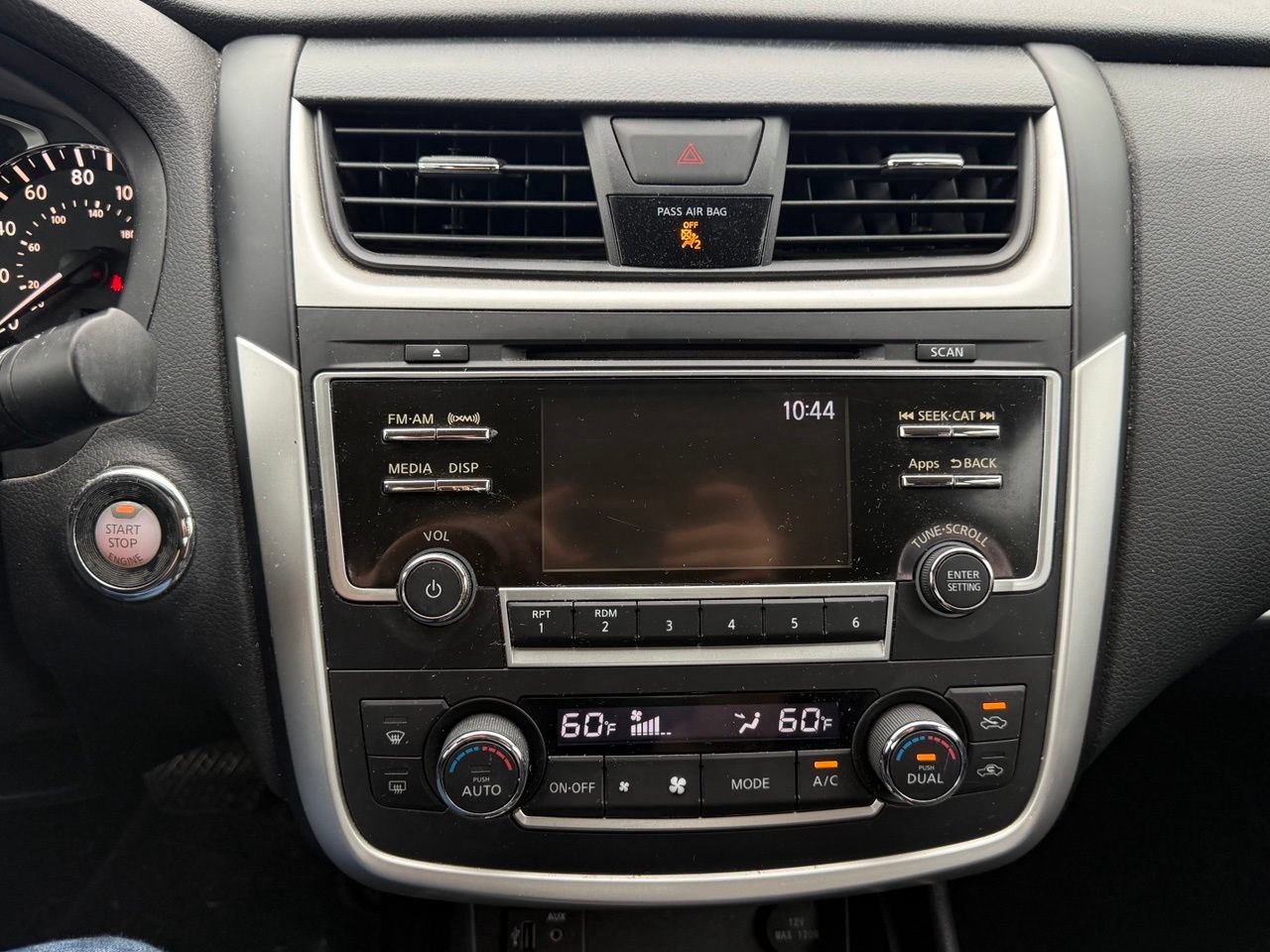 Used 2016 Nissan Altima 2.5 SV FWD image 15
