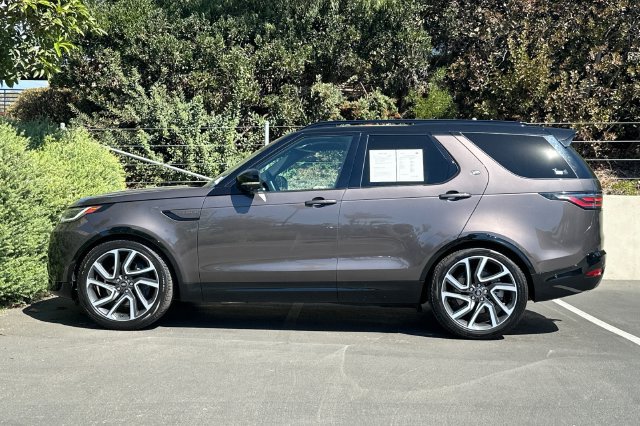 Certified 2025 Land Rover Discovery Dynamic SE AWD/4WD image 2
