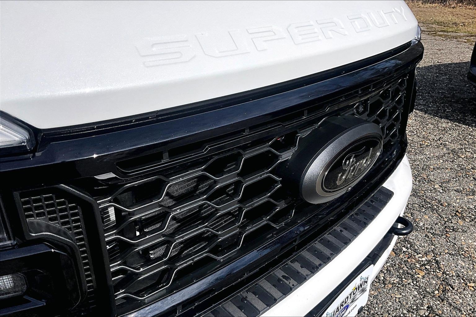 New 2026 Ford F350 Lariat w/ Black Appearance Package image 32