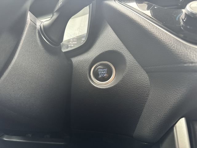 Used 2022 Toyota Corolla Cross LE image 16