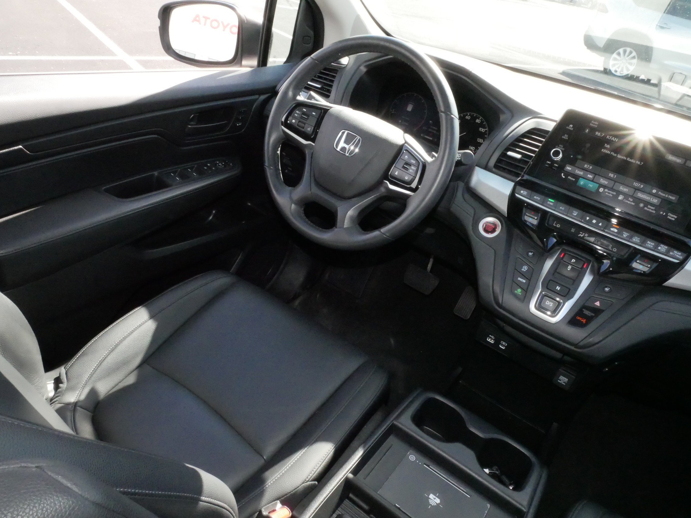 Used 2025 Honda Odyssey EX-L image 9