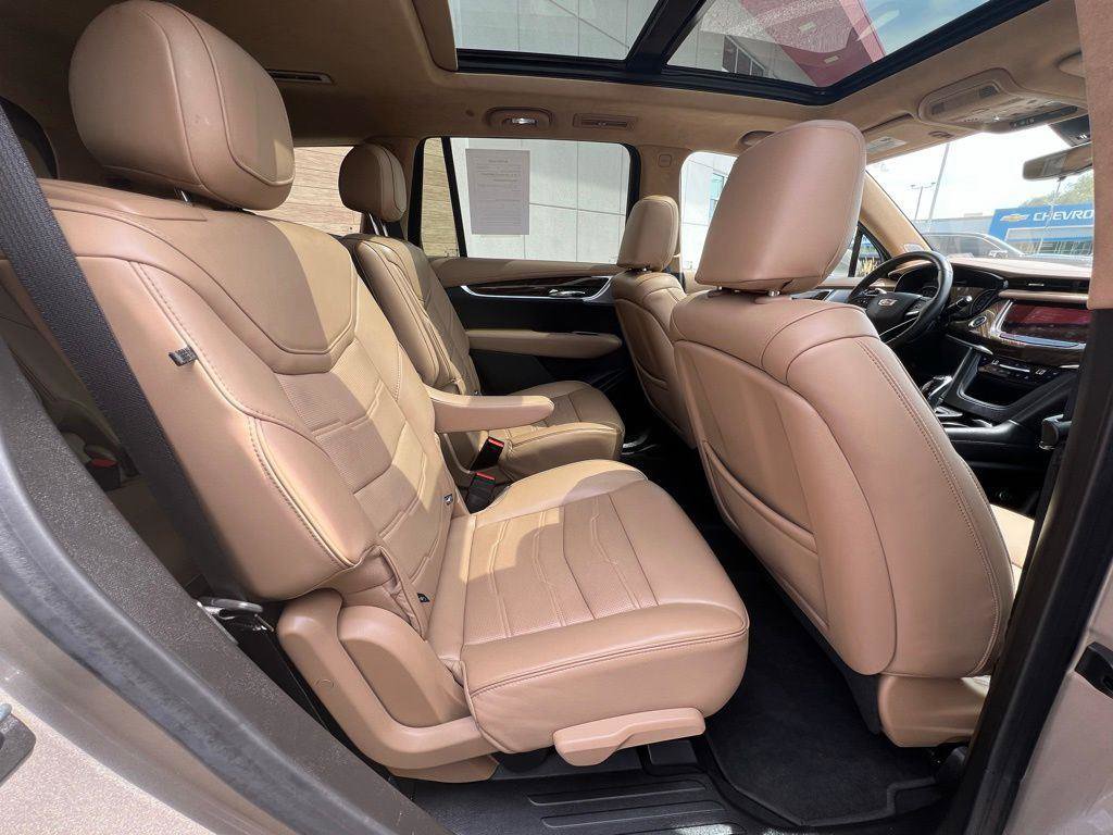 Used 2022 Cadillac XT6 Premium Luxury w/ Platinum Package image 20