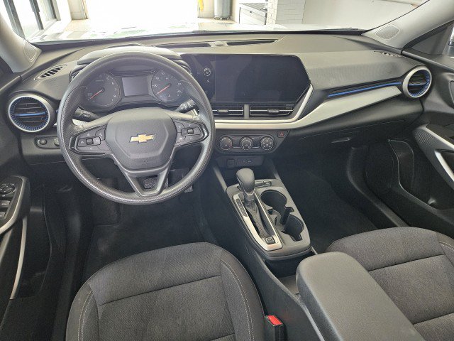 Used 2024 Chevrolet Trax LS FWD image 19