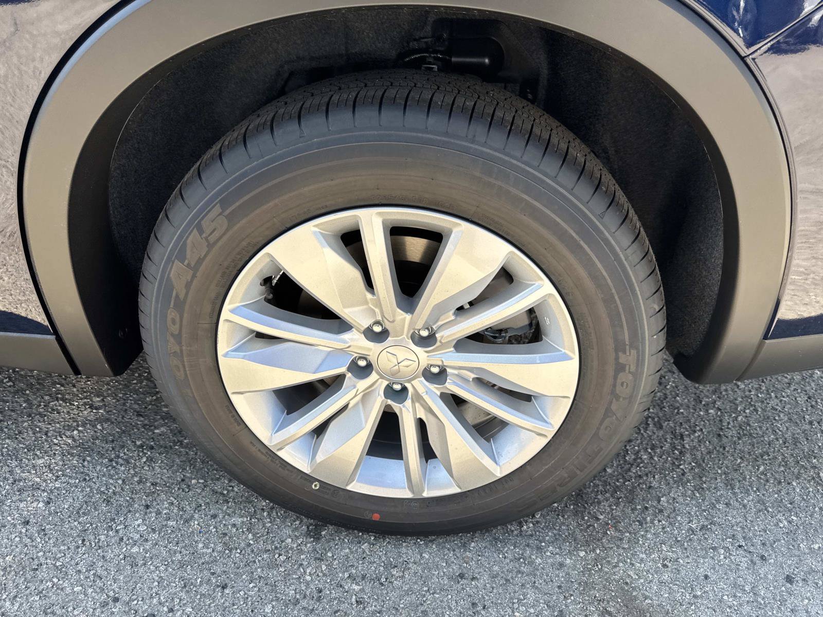 New 2026 Mitsubishi Outlander ES FWD image 6