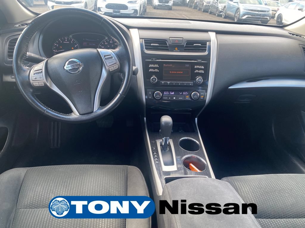 Used 2014 Nissan Altima 2.5 SV w/ Convenience Package FWD image 12