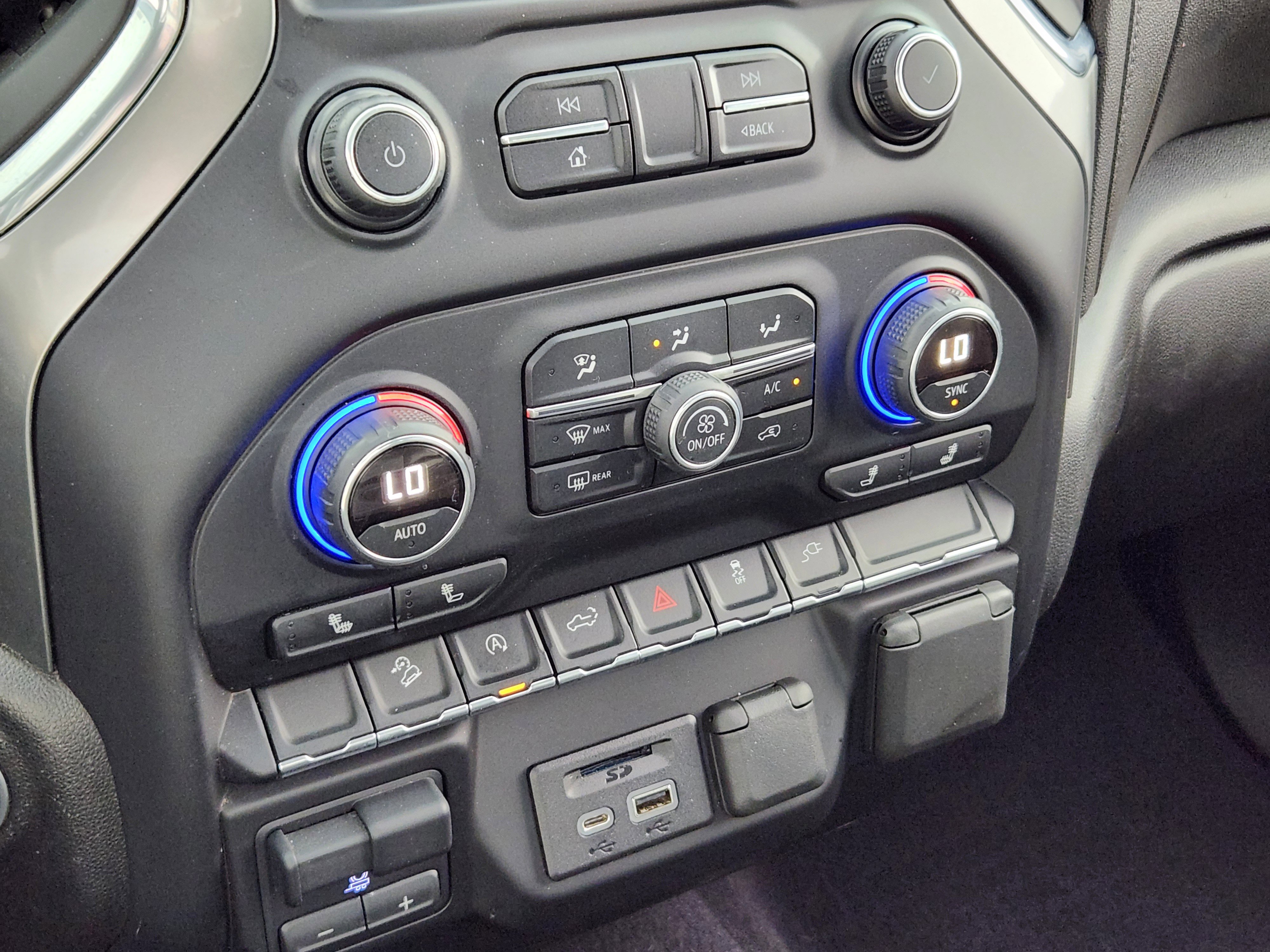 Used 2019 Chevrolet Silverado 1500 LT w/ All-Star Edition image 24