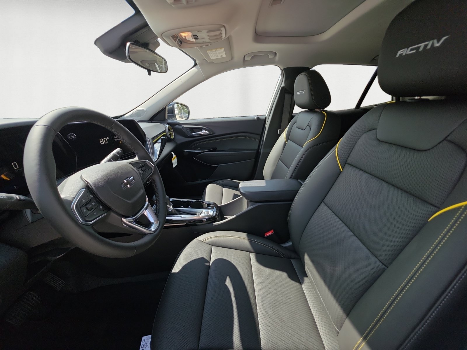 New 2026 Chevrolet Trax ACTIV w/ Sunroof Package FWD image 11