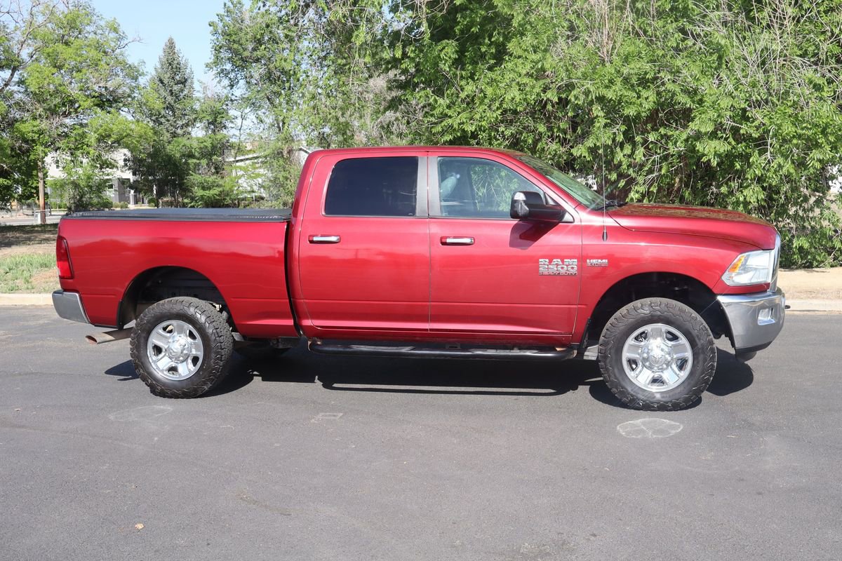 Used 2015 RAM 2500 SLT w/ Luxury Group AWD/4WD image 3