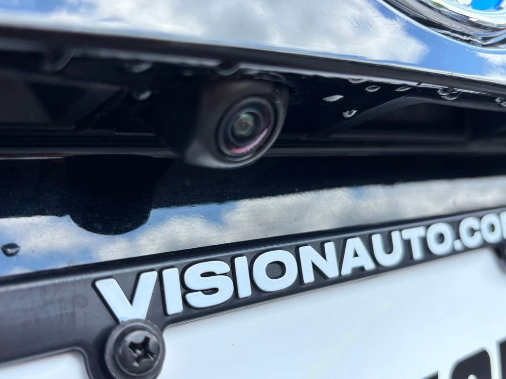 Used 2022 Toyota Prius Prime XLE FWD image 13