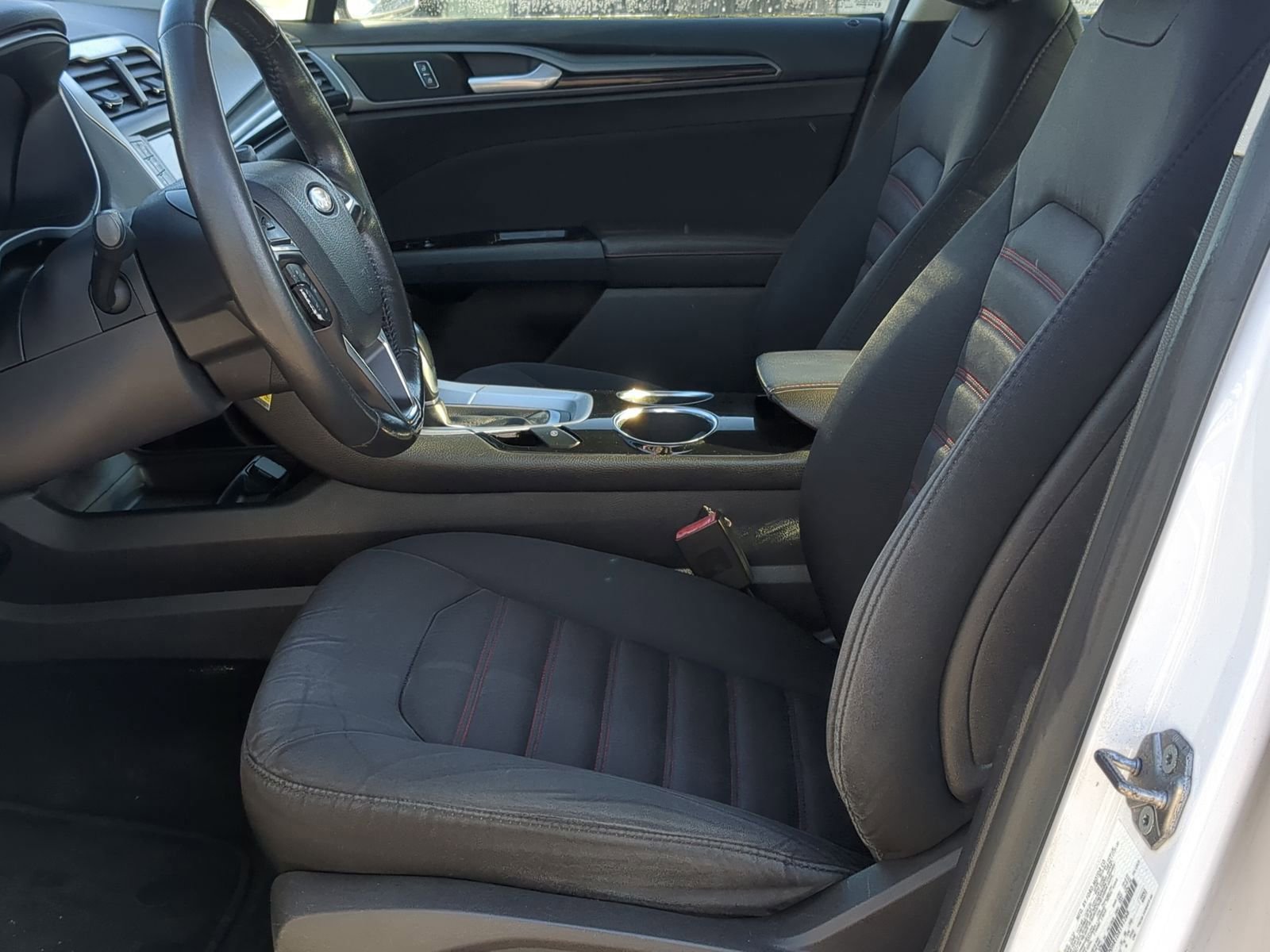 Used 2013 Ford Fusion SE image 20
