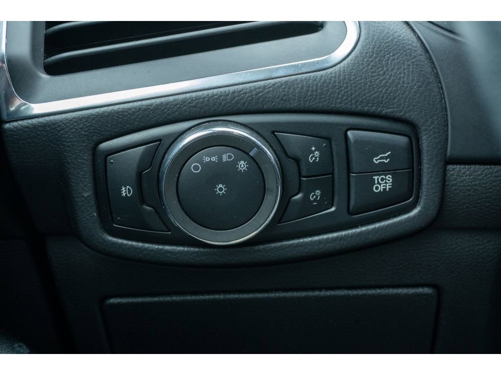 Used 2024 Ford Edge Titanium image 27