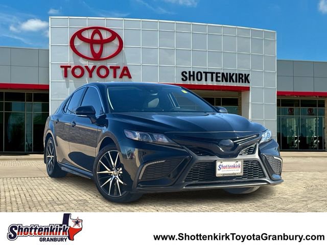 Used 2024 Toyota Camry SE