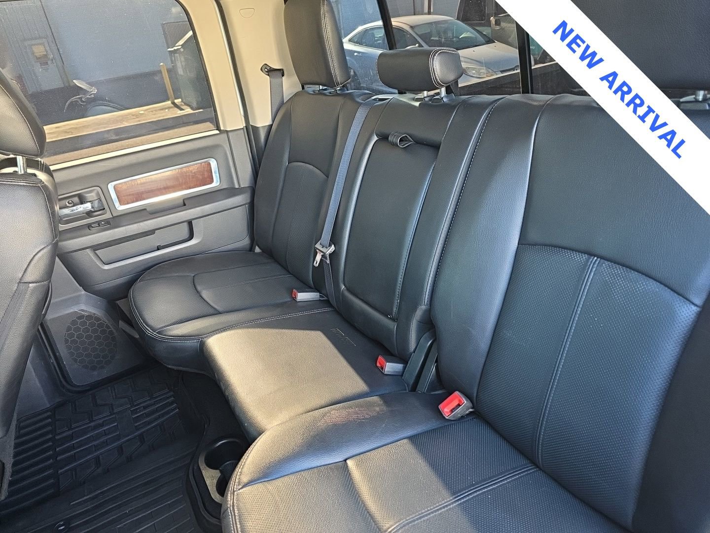 Used 2018 RAM 3500 Laramie w/ Convenience Group image 33