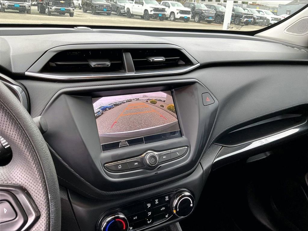 Used 2023 Chevrolet TrailBlazer LT FWD image 19