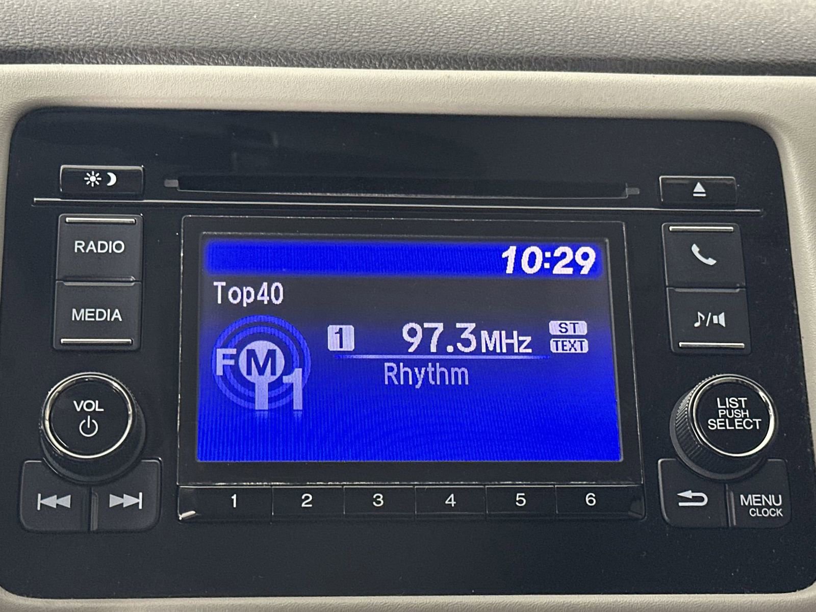 Used 2021 Honda HR-V LX image 18
