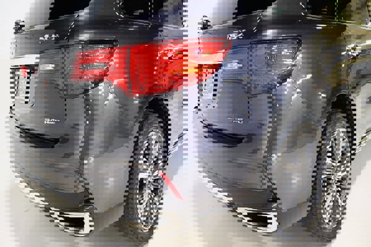 Used 2020 Acura MDX SH-AWD w/ Technology Package image 11