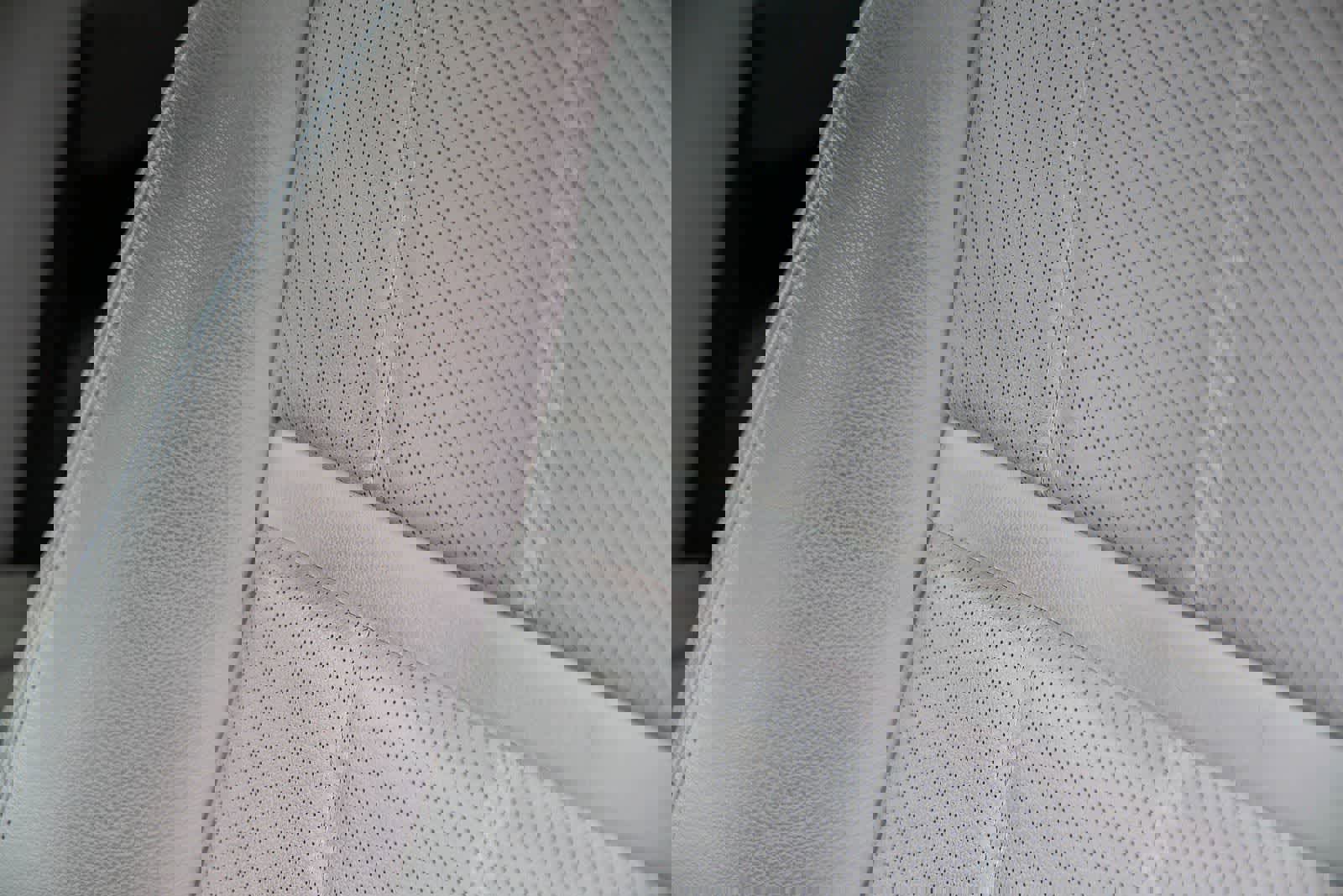 Used 2023 Land Rover Range Rover Velar R-Dynamic S AWD/4WD image 27