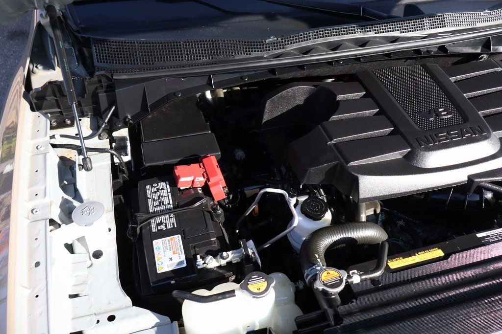 Used 2023 Nissan Titan PRO-4X w/ Pro-4x Convenience Package image 11