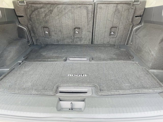 Used 2024 Nissan Rogue Platinum w/ Platinum Premium Package image 30