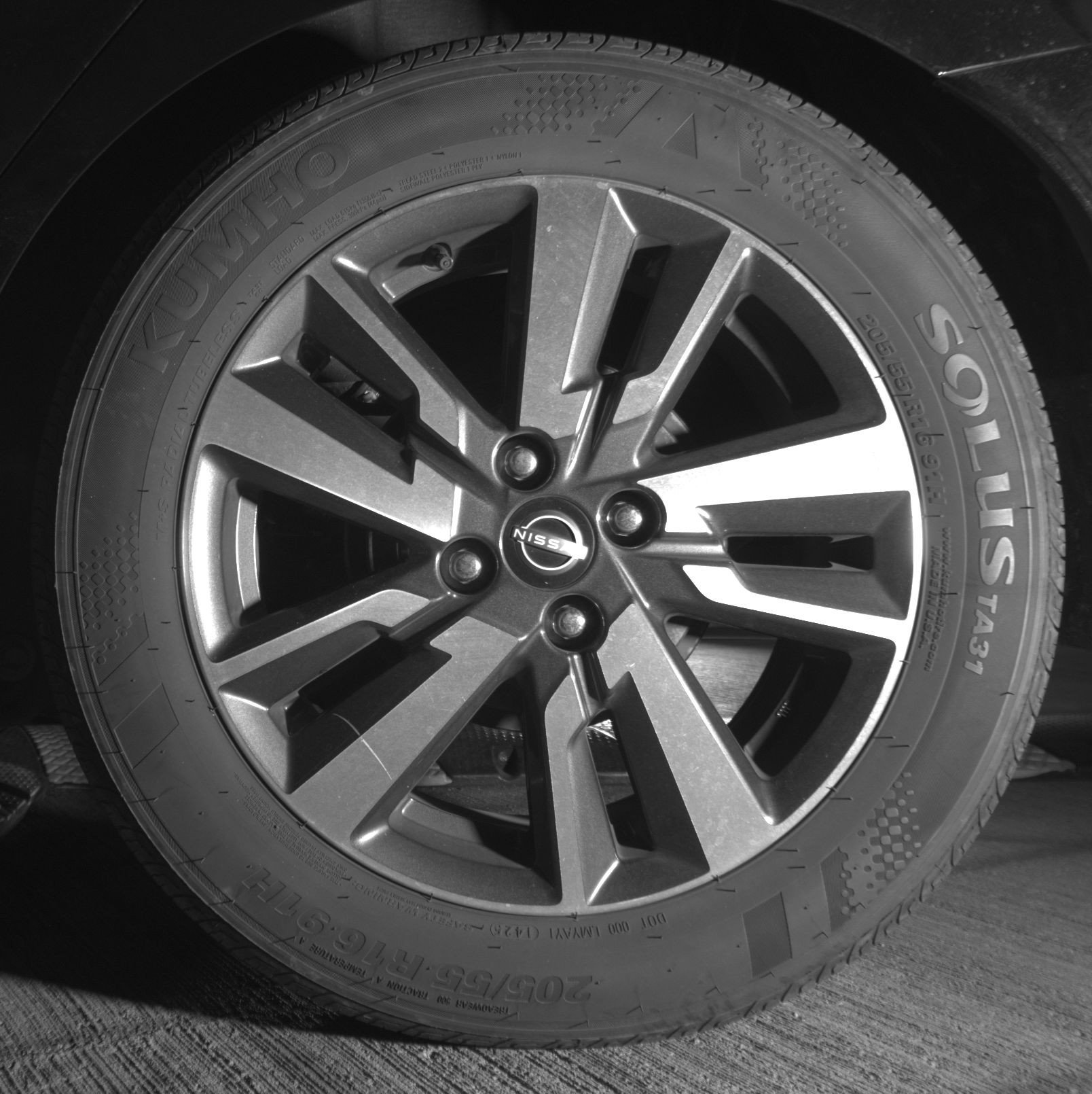 Used 2025 Nissan Versa SV image 14