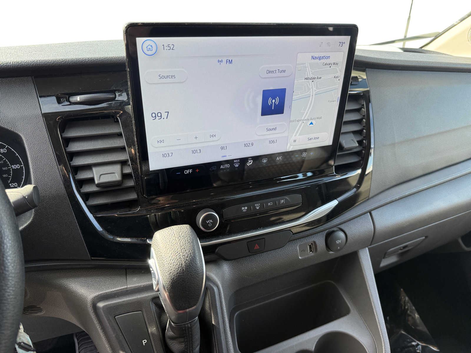 Used 2023 Ford Transit 350 XLT image 12