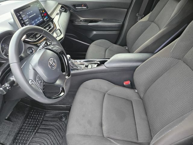 Used 2019 Toyota C-HR XLE FWD image 18