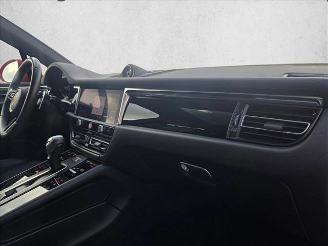 Used 2024 Porsche Macan S image 21