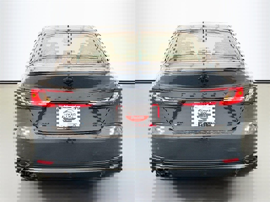 New 2026 Toyota Camry SE image 5