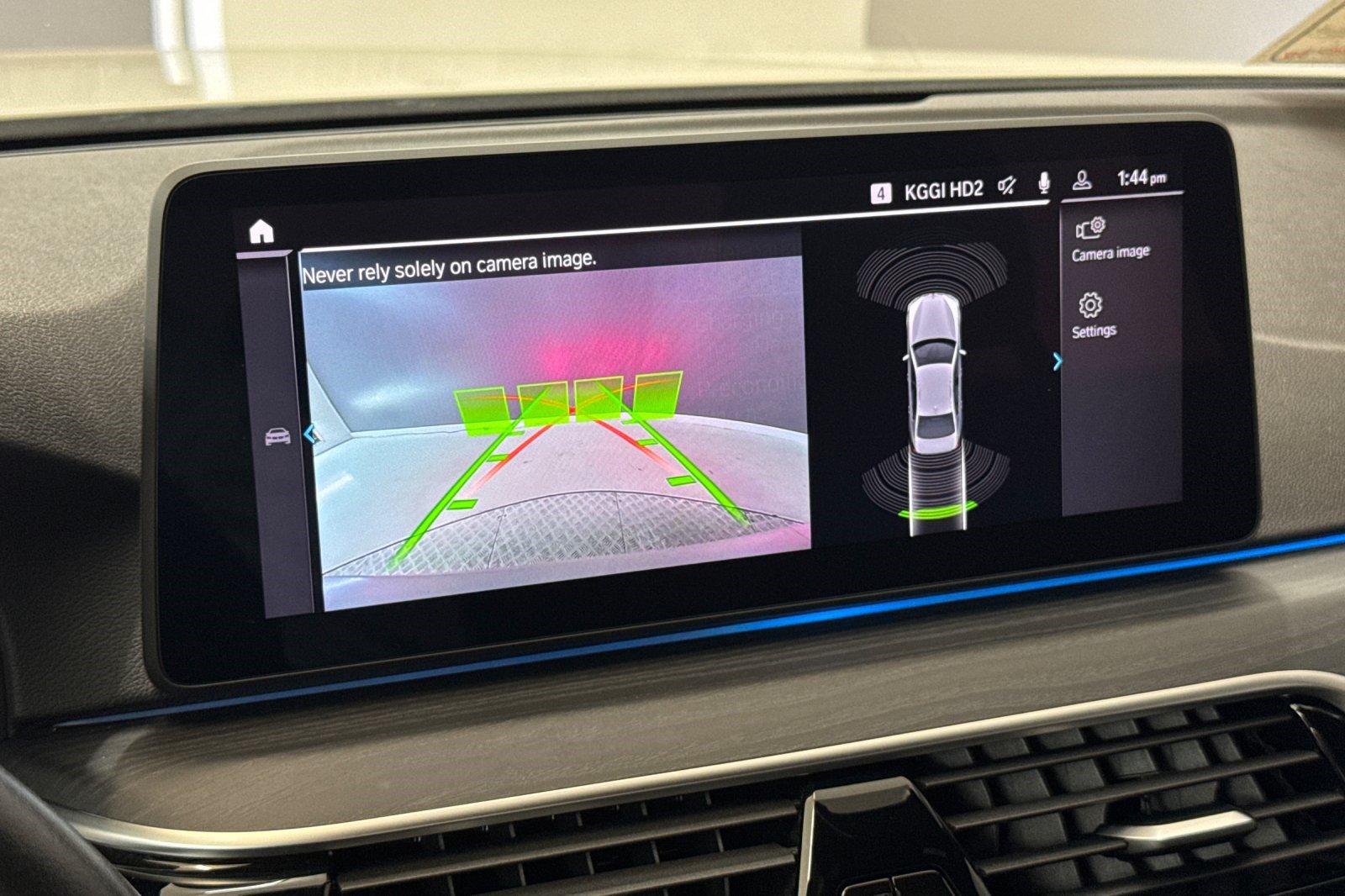 Certified 2023 BMW 530e w/ Convenience Package RWD image 20