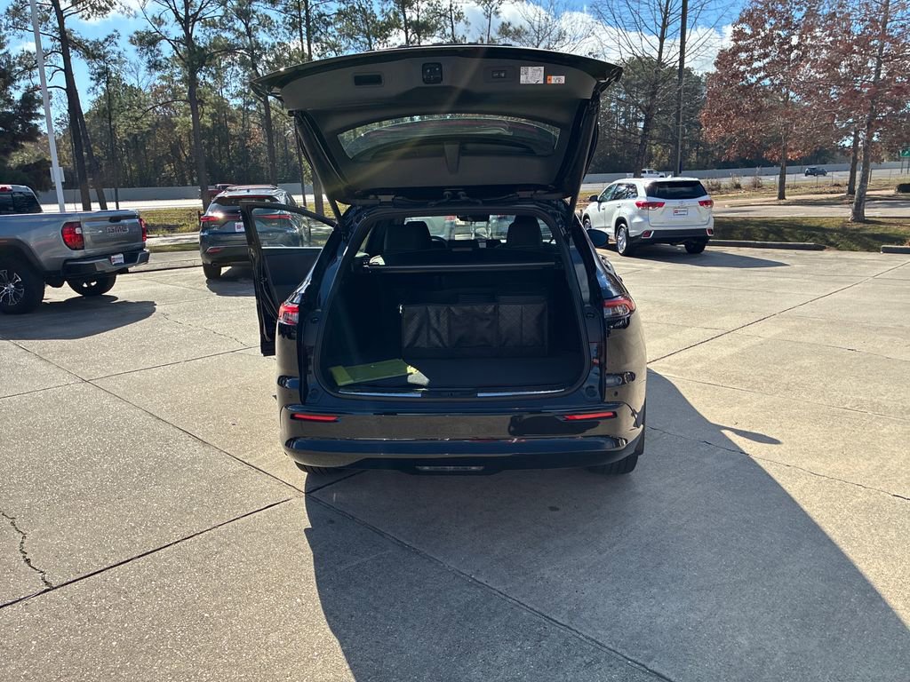 New 2025 Toyota Crown Signia image 32