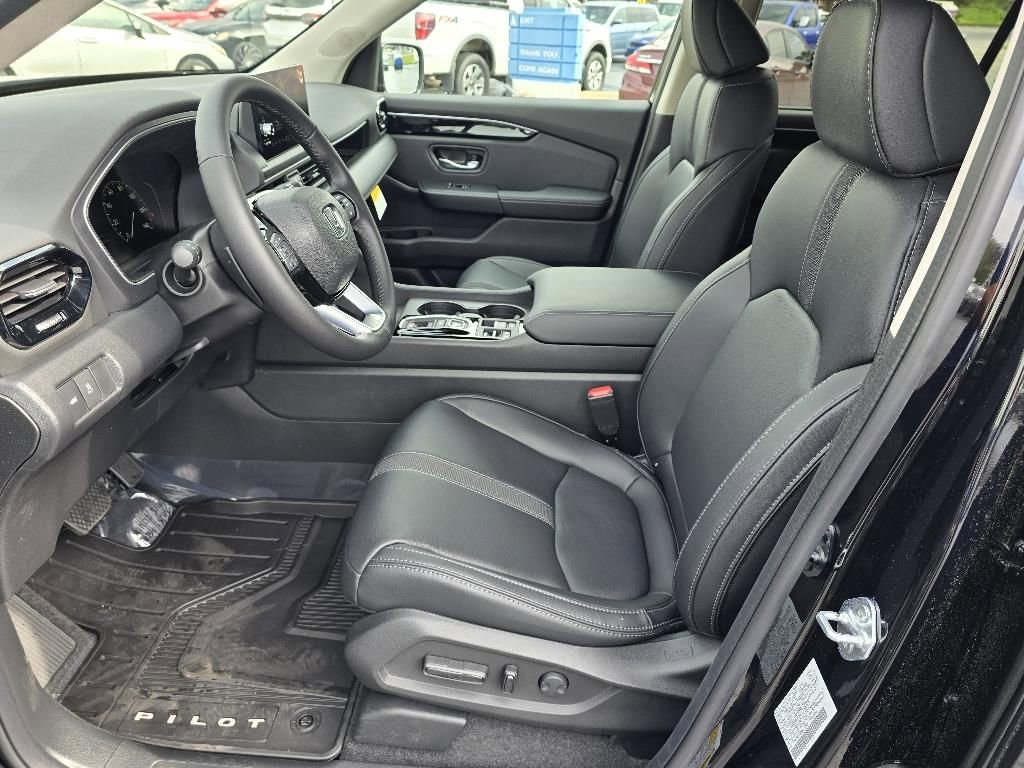 New 2025 Honda Pilot EX-L image 13