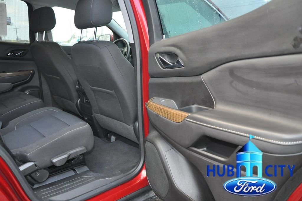 Used 2023 GMC Acadia SLE w/ Driver Convenience Package image 15