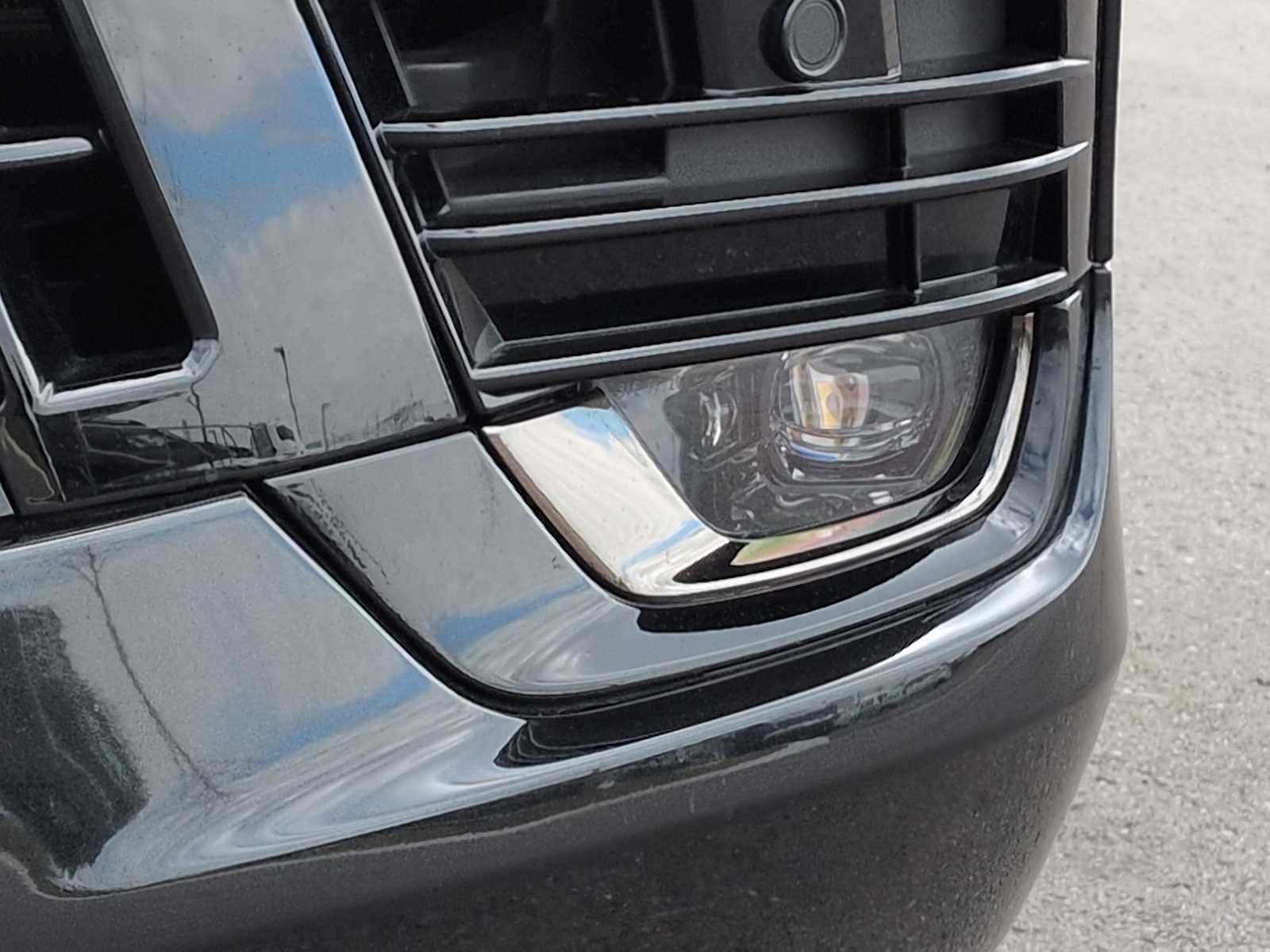 Used 2023 Lexus LX 600 4WD w/ Appearance Package image 11