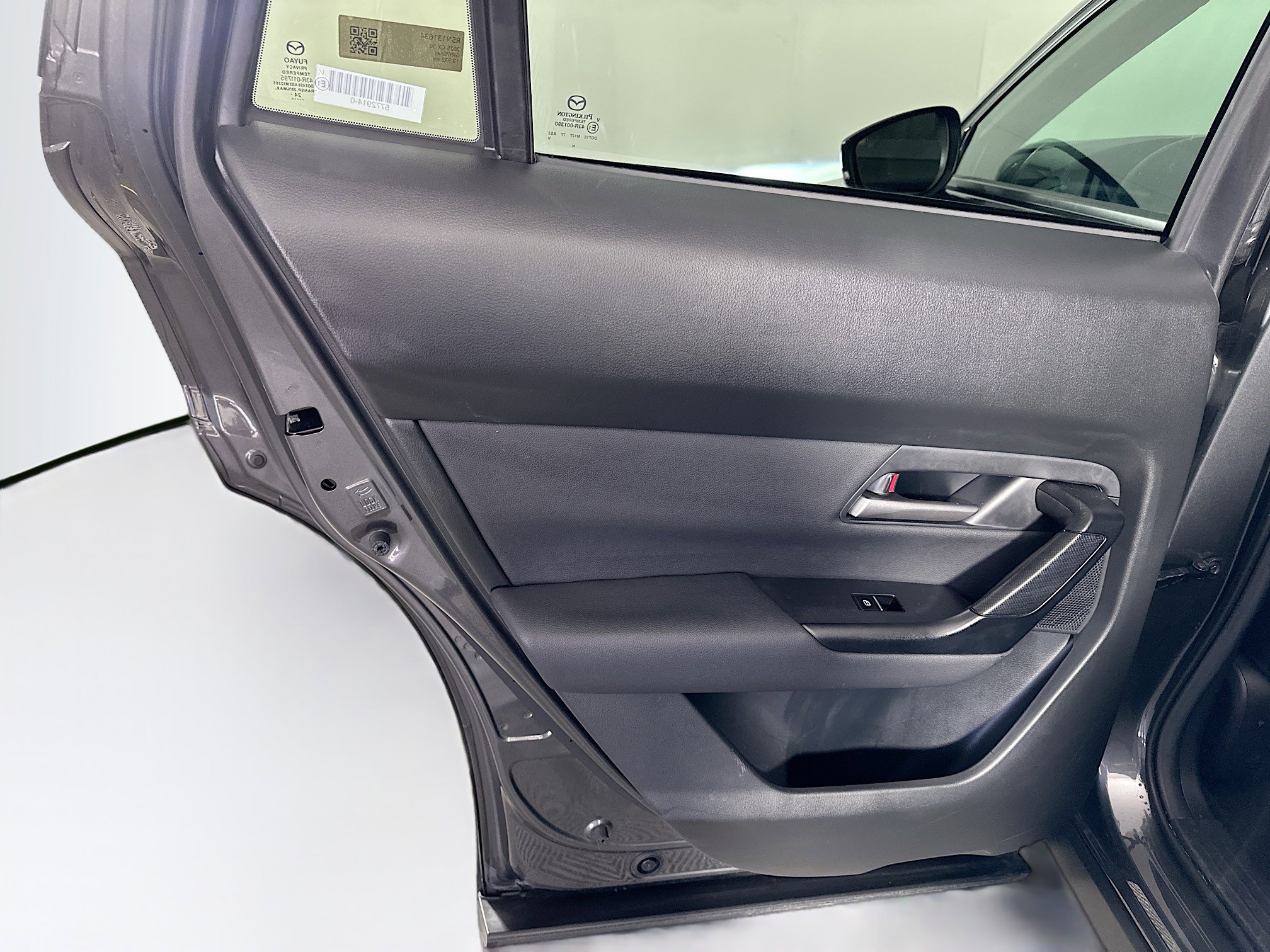 Used 2025 MAZDA CX-50 AWD 2.5 Hybrid w/ Premium Pkg image 28