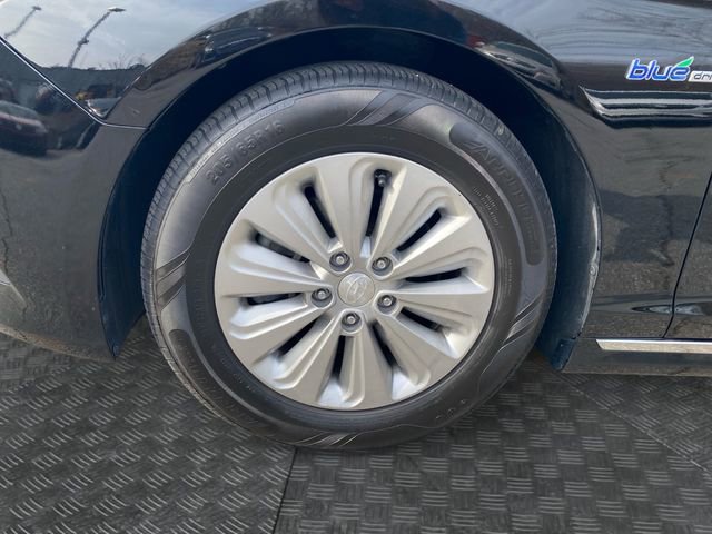 Used 2017 Hyundai Sonata SE image 32