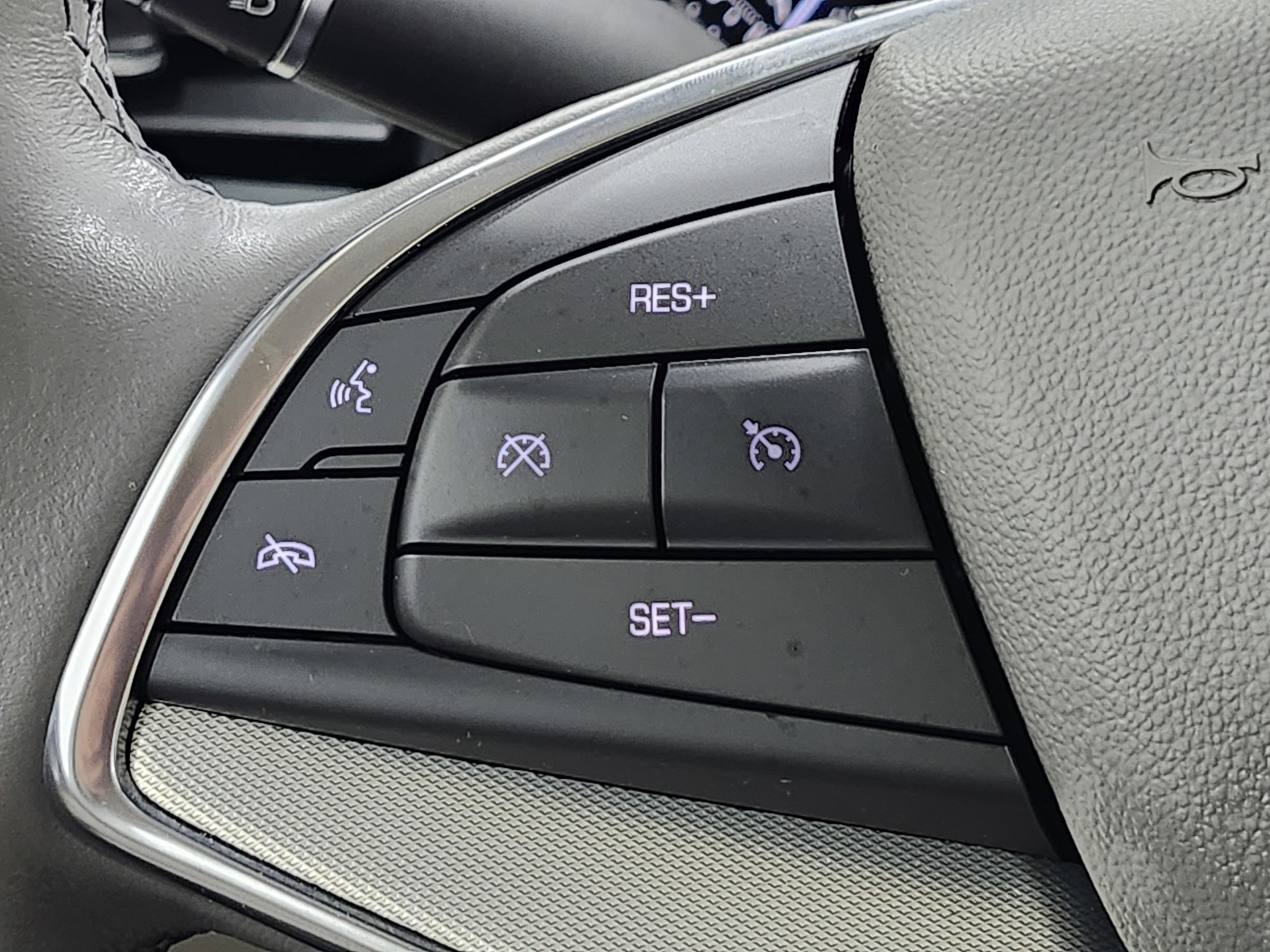 Used 2021 Cadillac XT5 Premium Luxury image 36