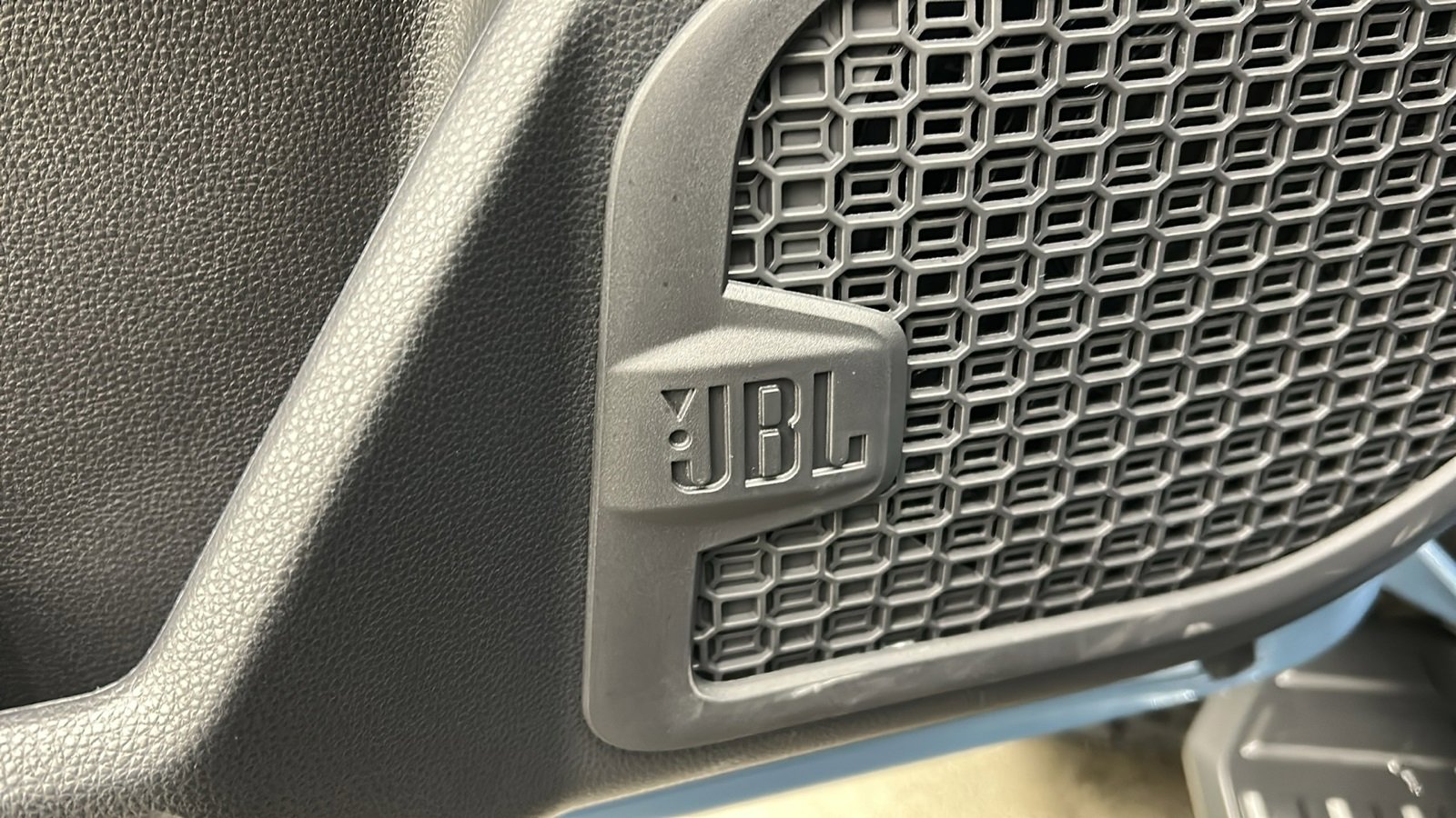 Used 2025 Toyota 4Runner TRD Off-Road Premium w/ Tow Technology Package image 32