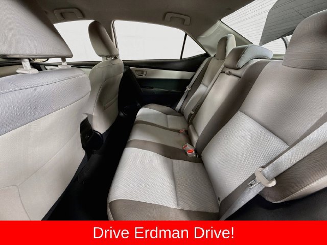 Used 2018 Toyota Corolla LE FWD image 9