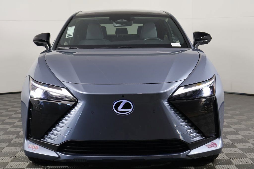 Used 2023 Lexus RZ 450e Premium image 2