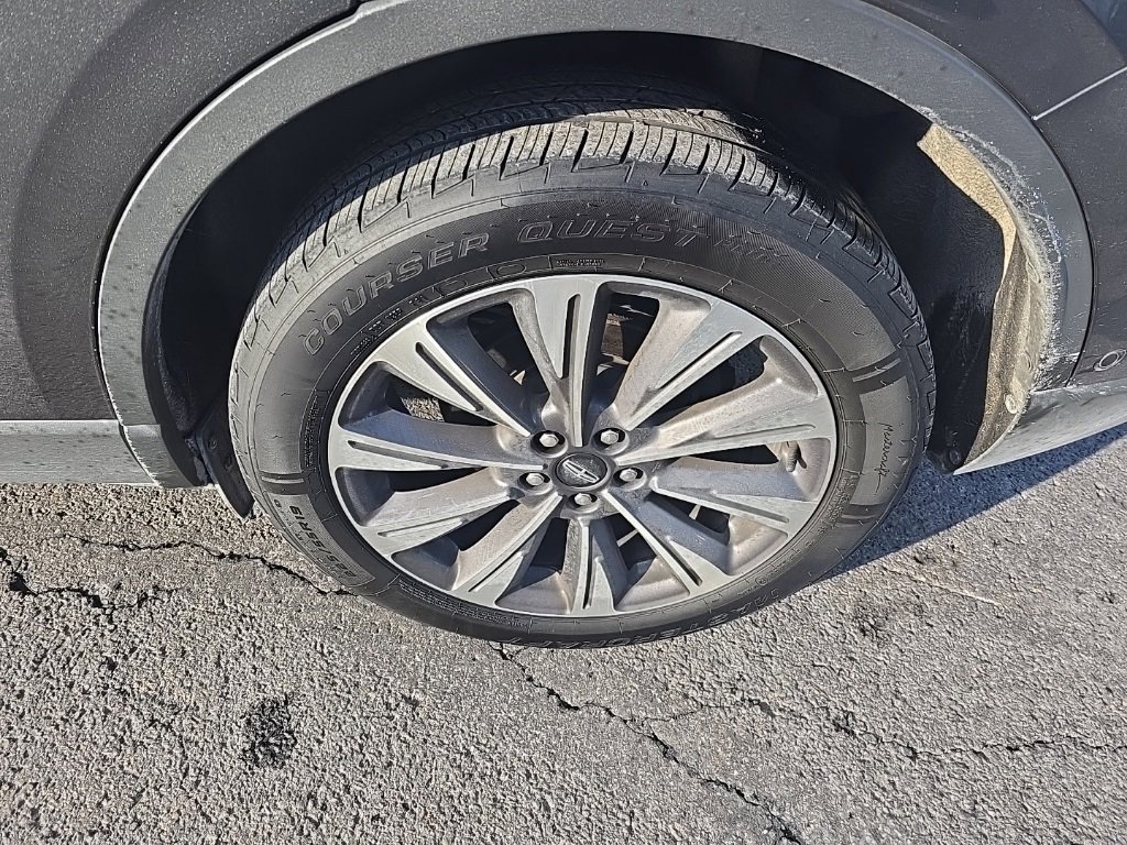 Used 2020 Lincoln Corsair Reserve w/ Equipment Group 201A image 5