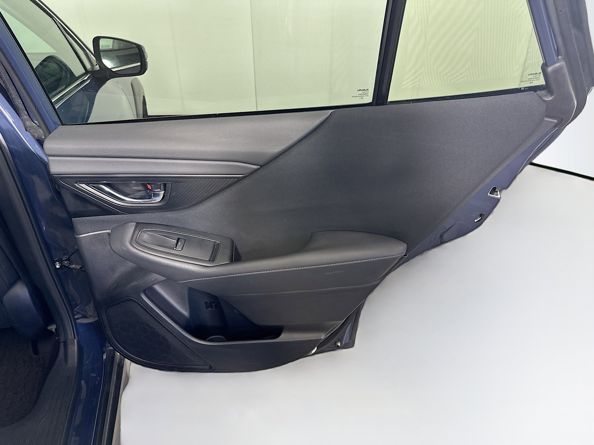 Used 2025 Subaru Outback Premium AWD/4WD image 32