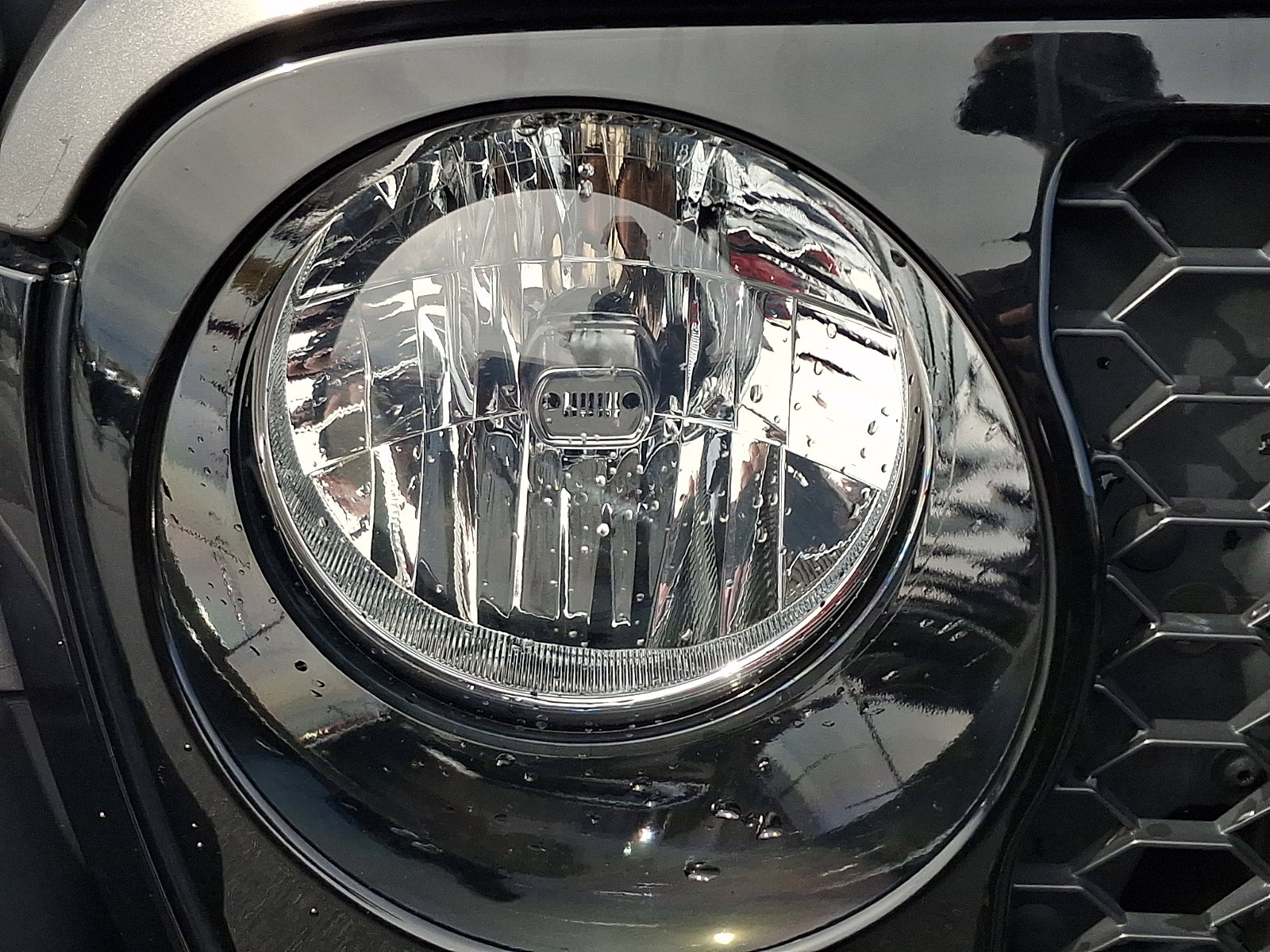 Used 2022 Jeep Gladiator Sport AWD/4WD image 9