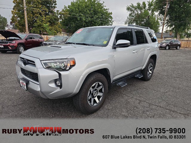 Used 2022 Toyota 4Runner TRD Off-Road AWD/4WD image 3