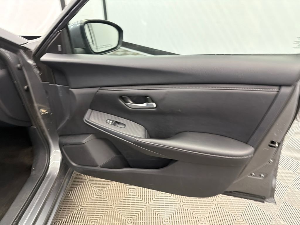 Used 2024 Nissan Sentra SV image 15