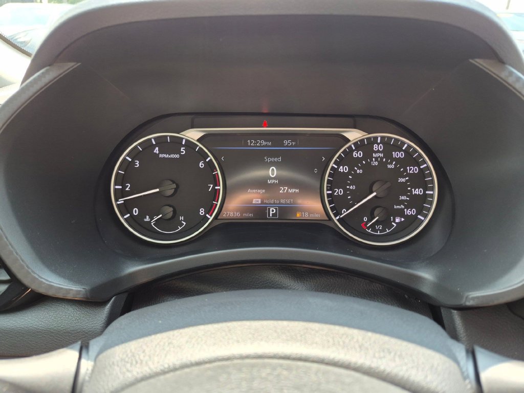 Certified 2023 Nissan Sentra SV FWD image 14