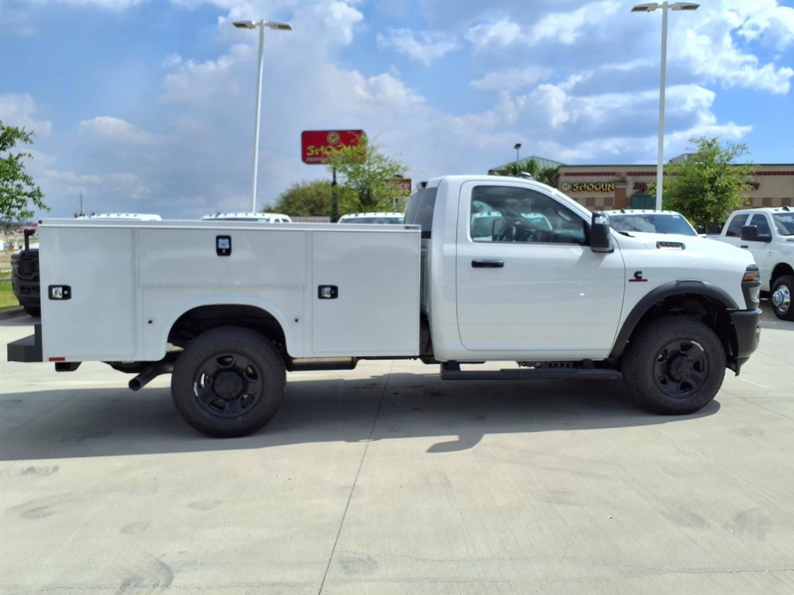 New 2026 RAM 3500 Tradesman AWD/4WD image 5