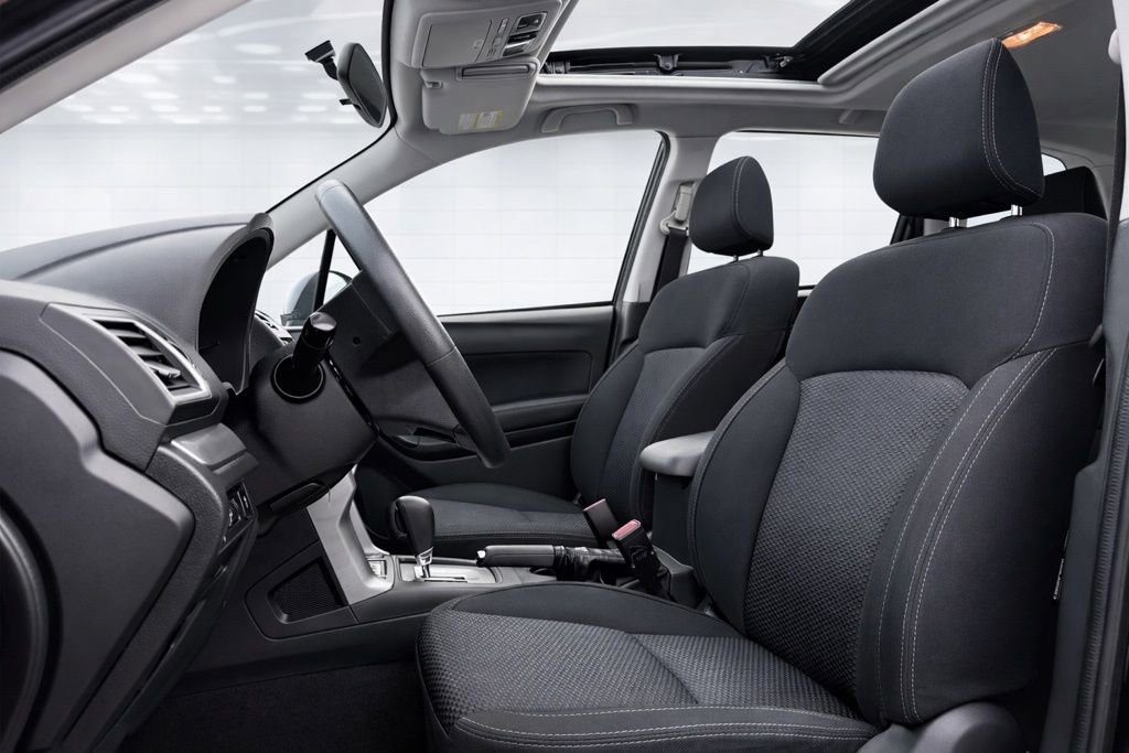 Used 2018 Subaru Forester 2.5i Premium w/ All-Weather Package image 11