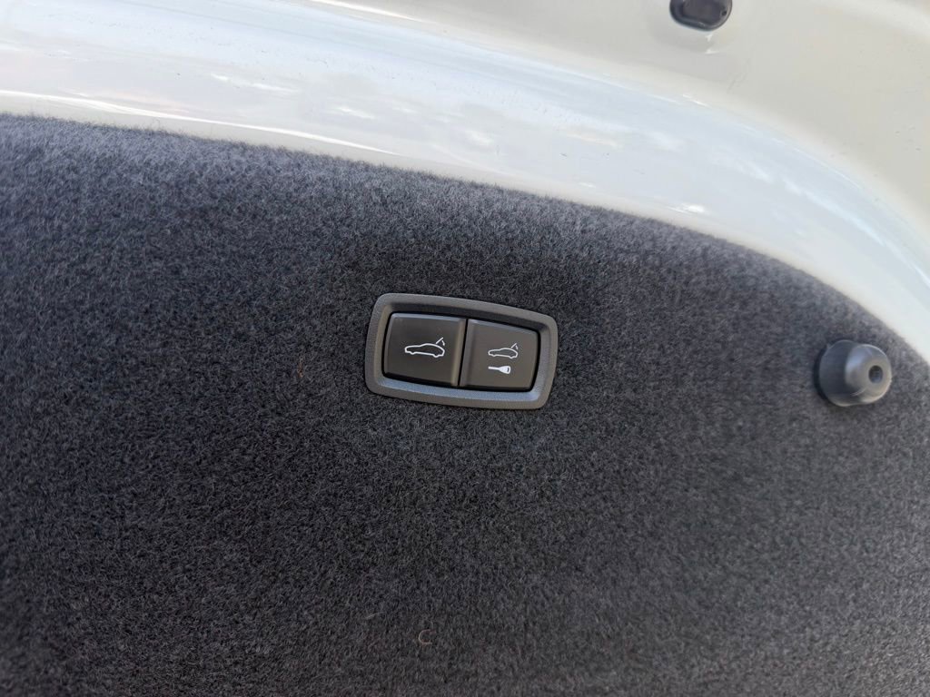 Used 2023 Audi e-tron GT Premium Plus AWD/4WD image 9